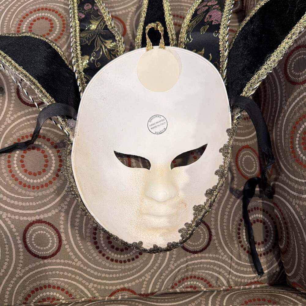 Black and Gold Full Face Venetian Jester Masquerade made in Italy hand painted - Picture 2 of 3
